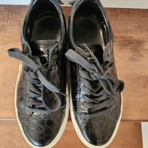 Givenchy women's black leather sneakers in size 36.5